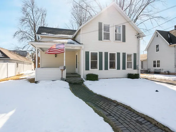 715 Nicolet Blvd, Neenah, WI 54956
