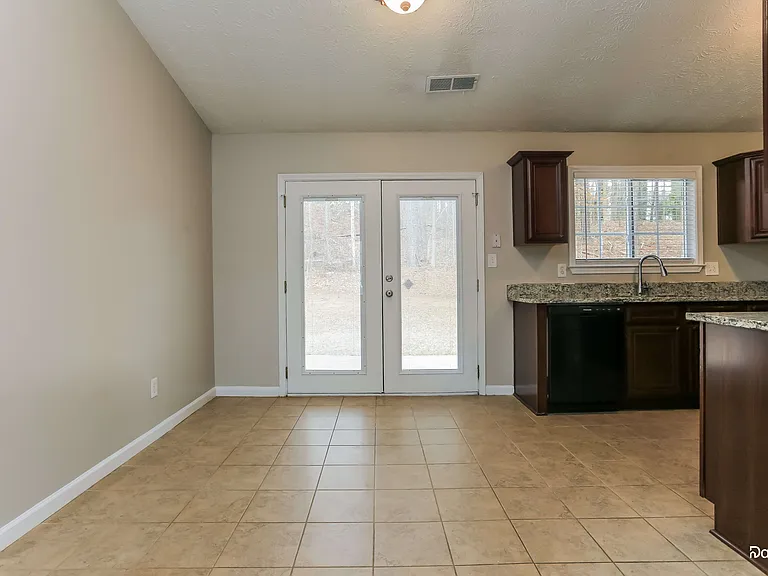 4981 Galbraith Cir — Photo 9