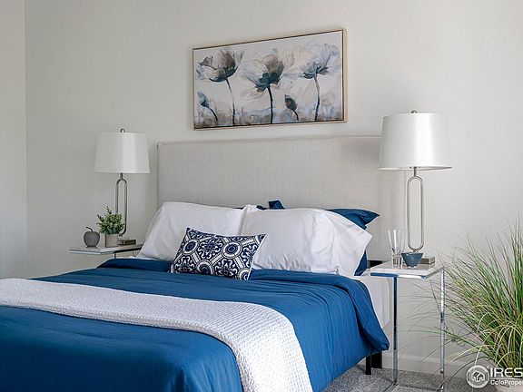 3rd image of 1050 Opal St #204