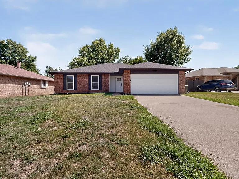 1313 Homestead St — Photo 31
