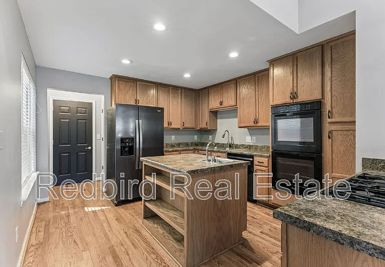 1057 Meandering Way — Photo 4