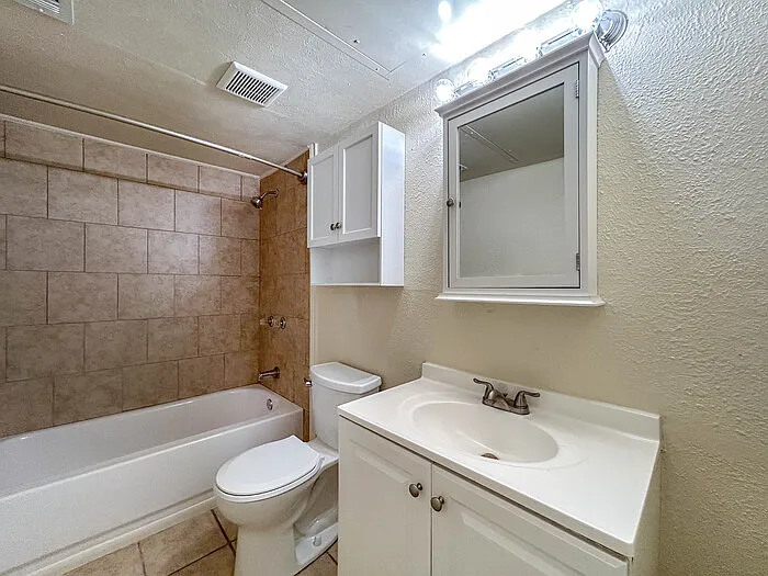 2512 W Hickory St #2 — Photo 10