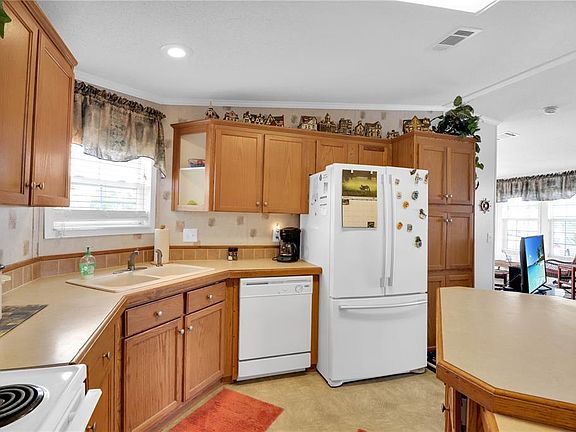 5th image of 2100 Kings Hwy Lot 589