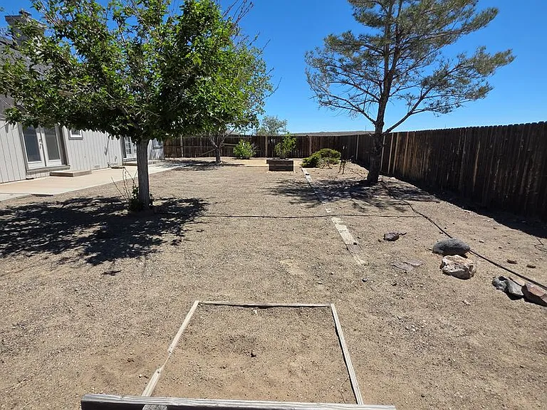 109 Sario Dr — Photo 8