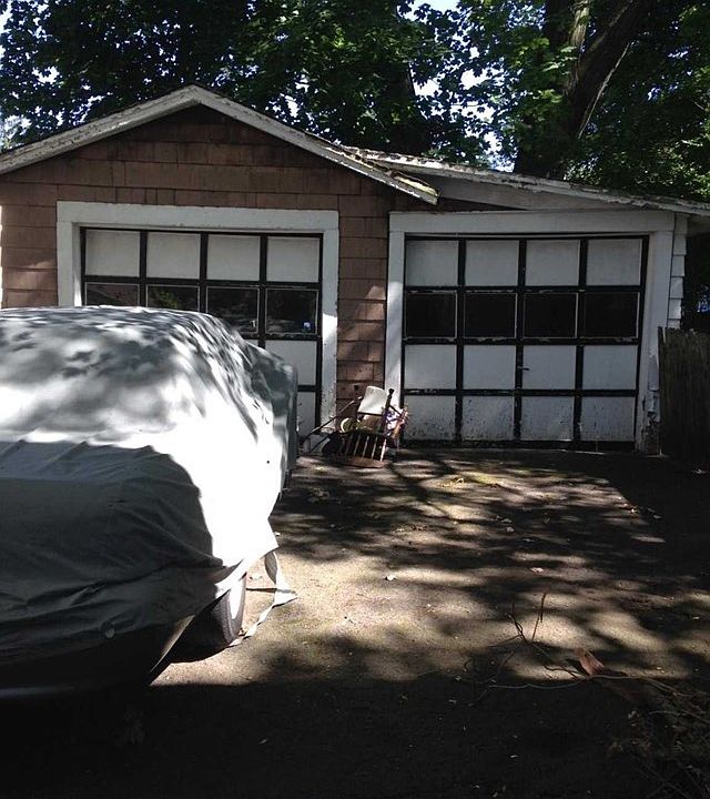 2nd image of 51 Belmont St