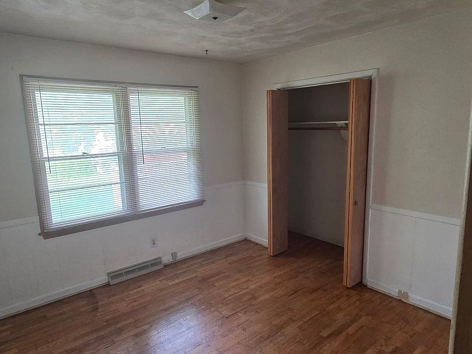 1st image of 2225 S Maryland Ave