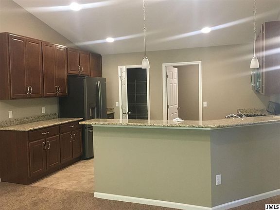 2nd image of 4104 Stoneridge Dr
