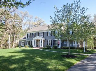 4 Saddle Ln, Wayland, MA 01778