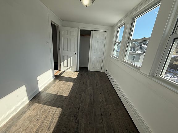 4th image of 380 Cary Ave Floor 2