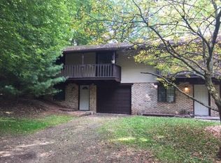 2795 Long Rd, Uniontown, OH 44685