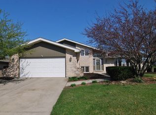 19731 Therese Ln, Mokena, IL 60448