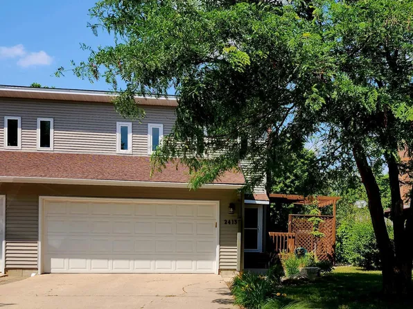 2413 25 1/2 Ave S, Fargo, ND 58103
