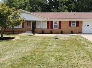 780 Briargate Ct, Radcliff, KY 40160