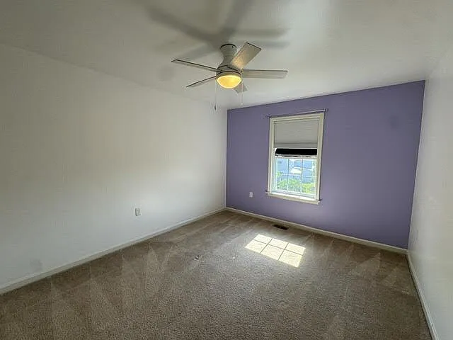 136 Alliance Ct — Photo 27
