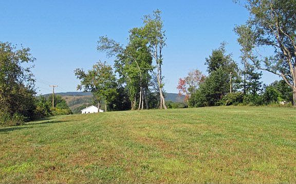 2nd image of 115 Rayfield Acres Dr