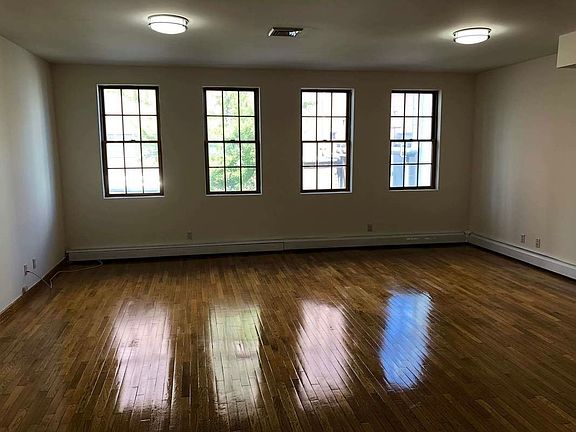 4th image of 330 Plymouth St #2/3