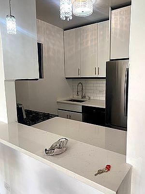 5th image of 250 W 89th St APT 14-C