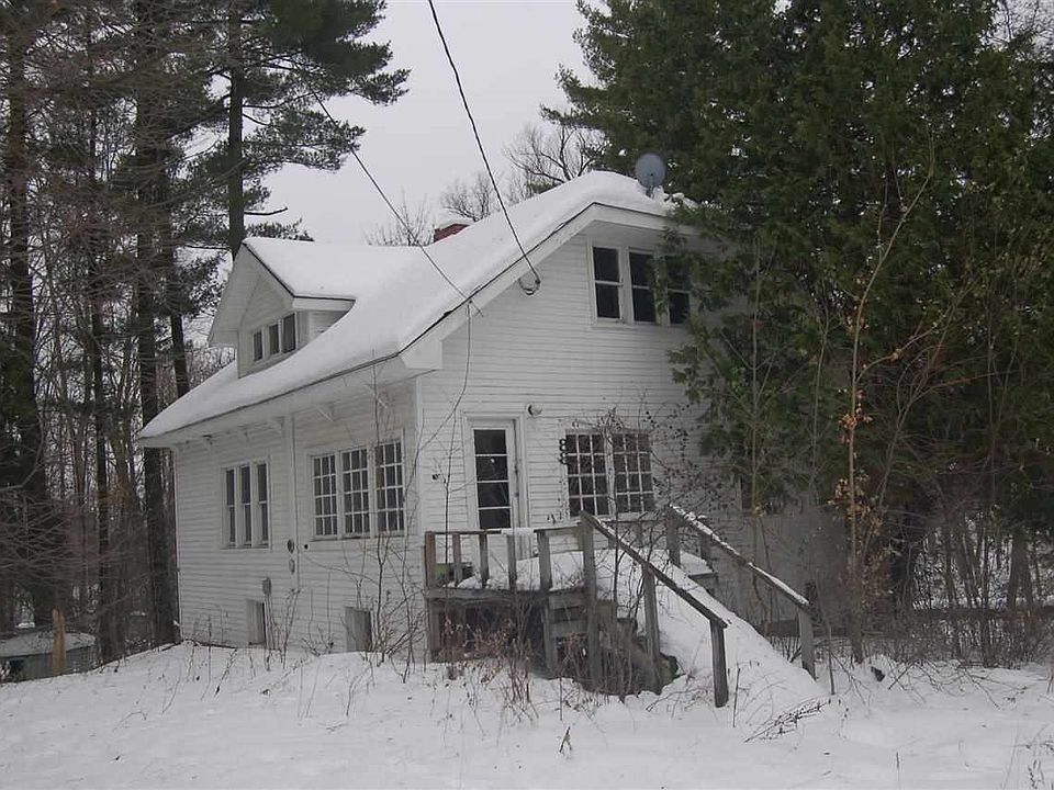 2nd image of 88 Winter St