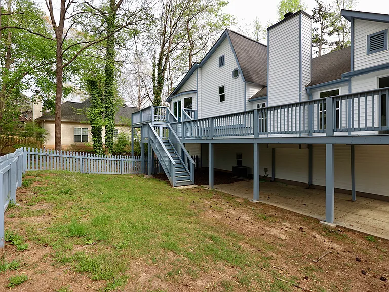 1039 Monticello Dr — Photo 16