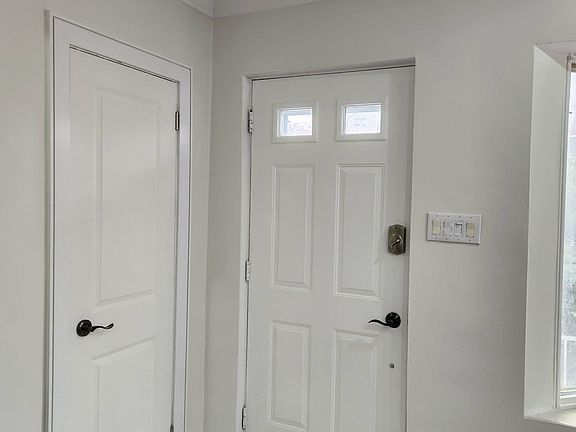 4th image of 740 Kennedy Rd #64