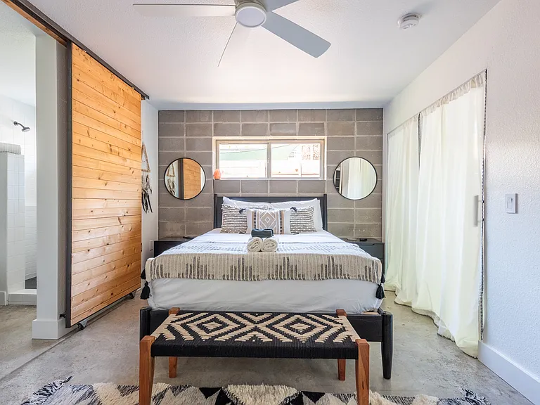 2202 Santa Rosa St — Photo 12