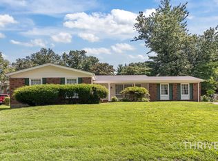 3100 Harness Dr, Florissant, MO 63033