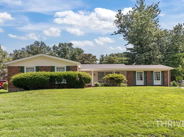 3100 Harness Dr, Florissant, MO 63033