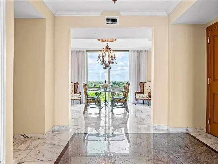 7515 Pelican Bay Blvd #7B — Photo 5