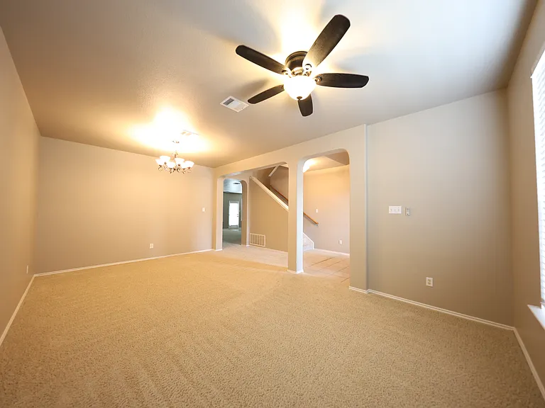 2203 Ryan Dr — Photo 13