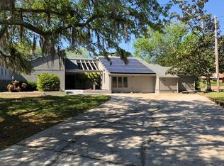 2522 S Shore Dr, Biloxi, MS 39532