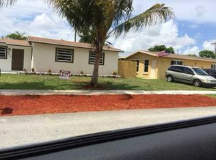 8035 NW 171st St, Hialeah, FL 33015