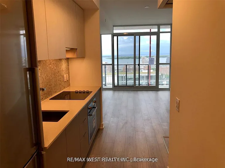 120 Parliament St #1911 — Photo 5