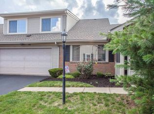 756 Windsor Ln, Heath, OH 43056