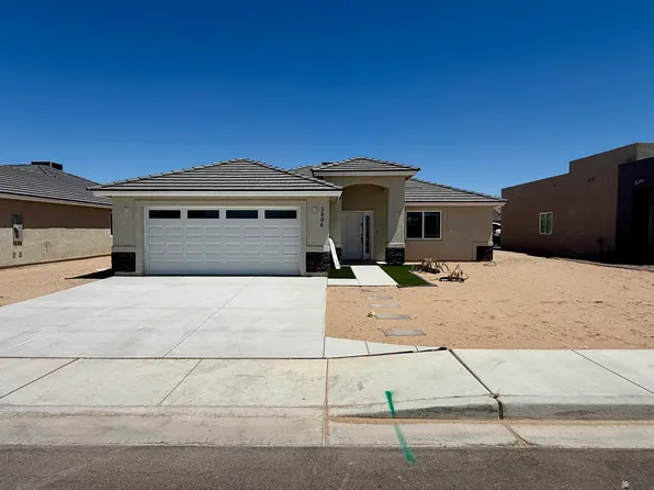 3806 E Santa Rosalina Ln, San Luis, AZ 85336
