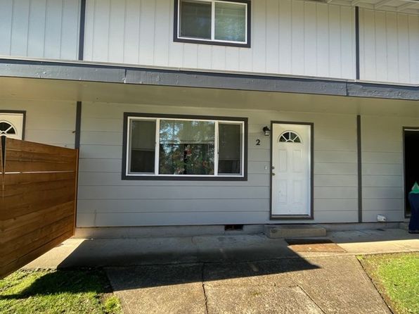 350 NW Willamina Dr APT 1