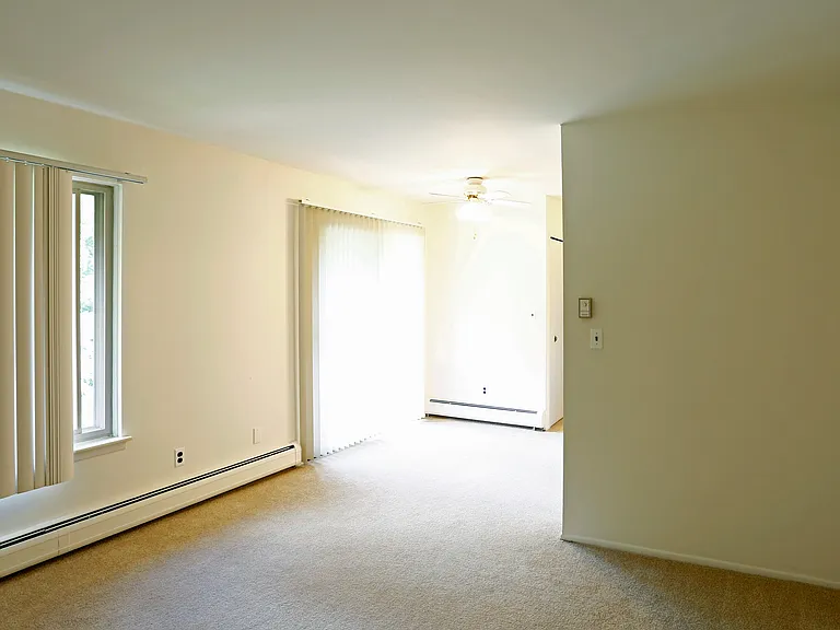 River Bend Apartments — Photo 10
