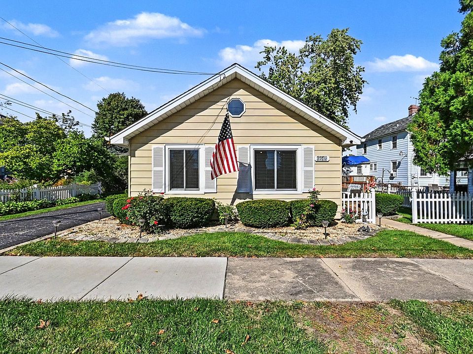 1st image of 6648 173rd St