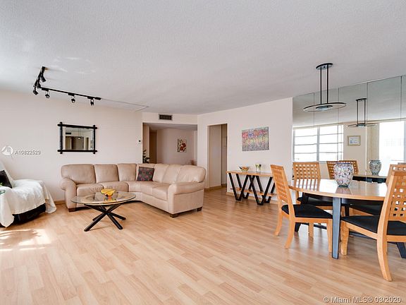 5th image of 2780 NE 183rd St APT 904
