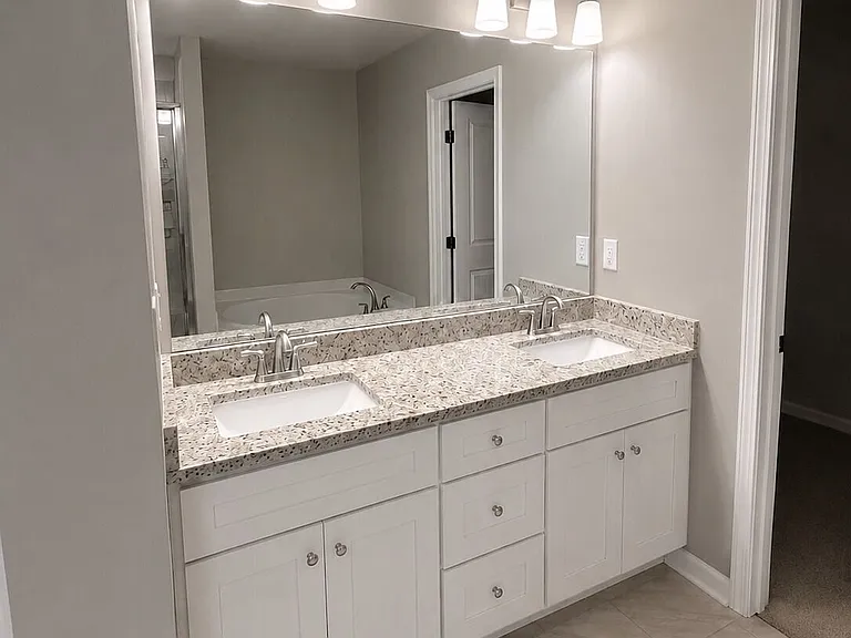 213 Beau St — Photo 8