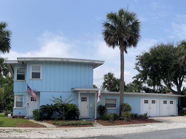 303 Oleander St