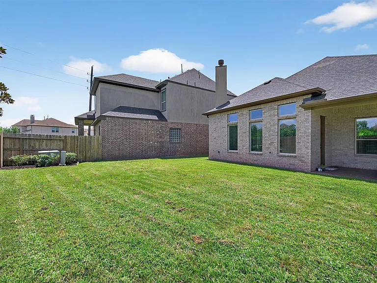 4947 Thunder Creek Ln — Photo 46