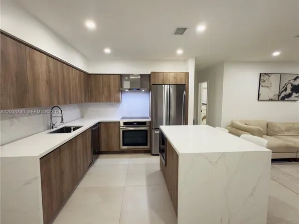 1524 NE 14th Ter, Fort Lauderdale, FL 33304