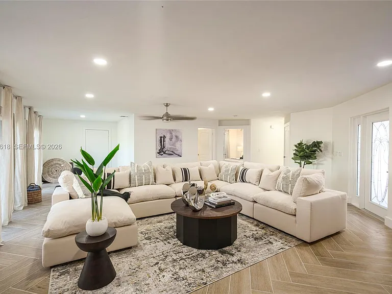 474 Peninsula Dr — Photo 14
