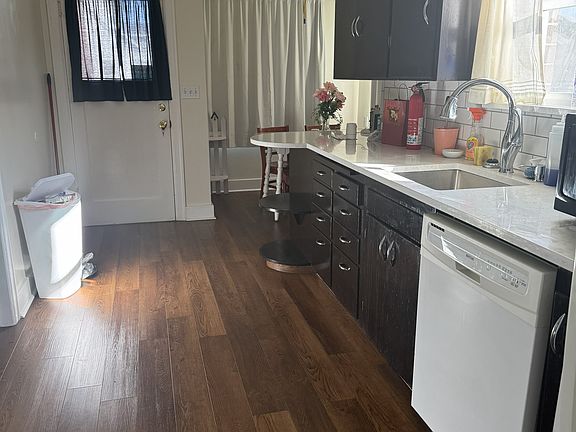 5th image of 11861 Park Ave S