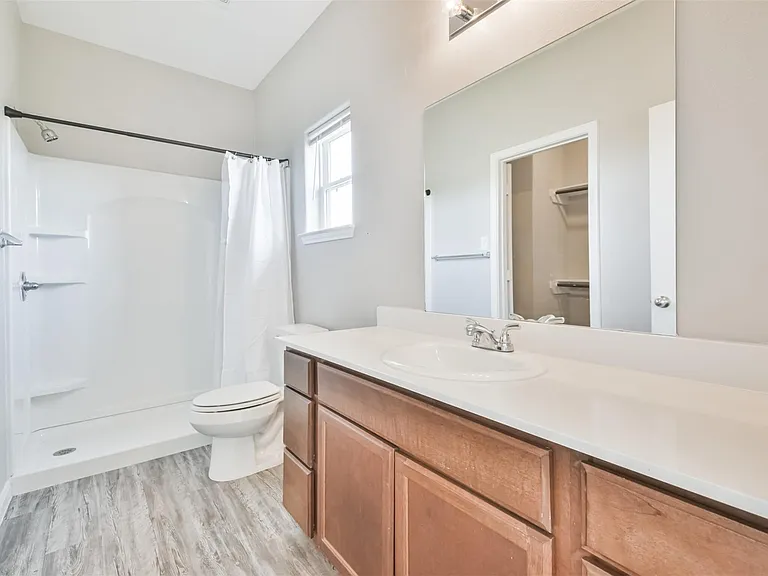 31 Road 5102B — Photo 11