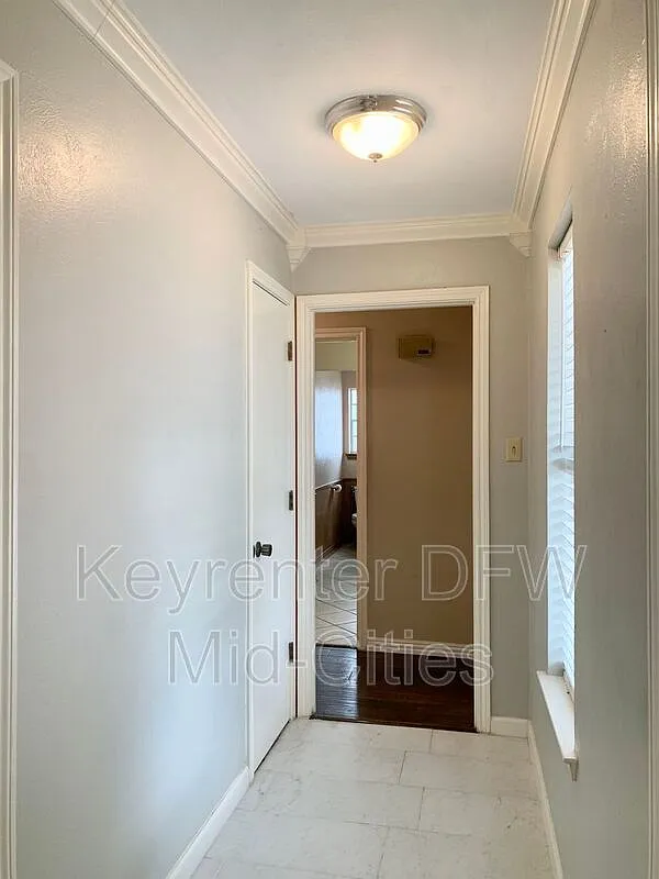 4 bed, 2.5 bath, 2095 sqft, $2,750 — Photo 3