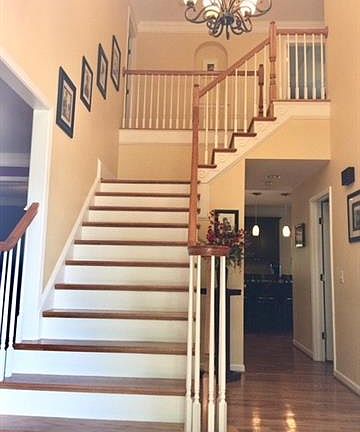 2nd image of 215 Chandeleur Dr