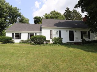 1434 Maycroft Rd, Lansing, MI 48917