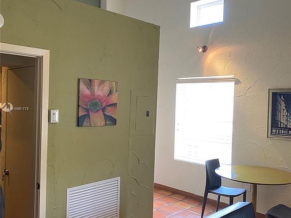 2nd image of 405 Espanola Way #5306