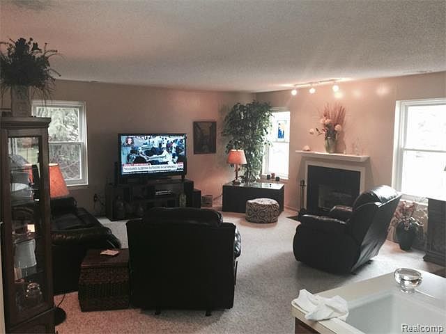 1st image of 4970 Oakhill Dr #67-1